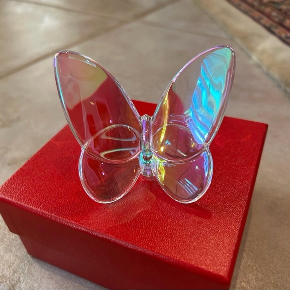 Baccarat Lucky Butterfly NEW IN BOX Iridescent